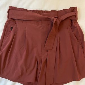 Athleta Skyline Short ll